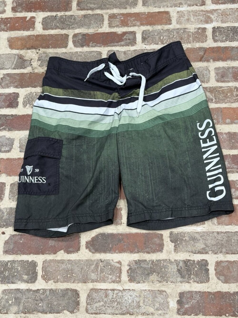 Guinness Green Logo Board Shorts Pockets Men's Size M Beach Surf Vacation